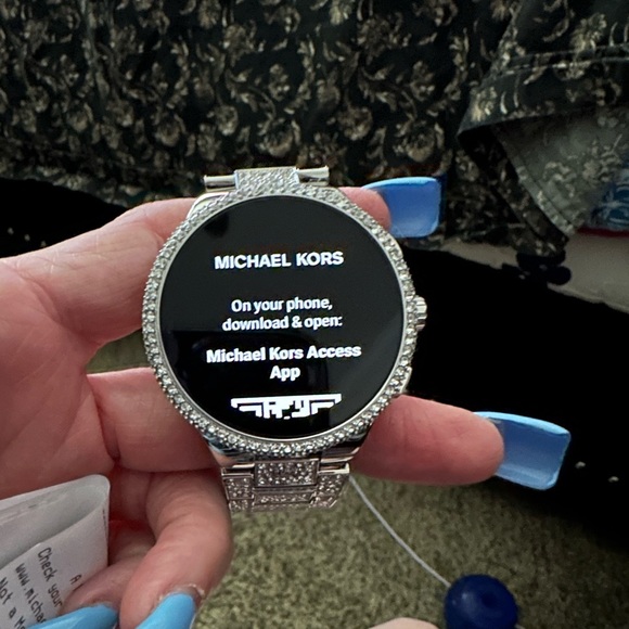 MK Smartwatch - Picture 1 of 4